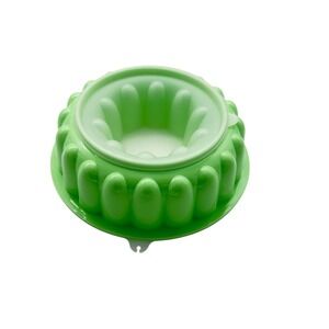 Vintage‎ Tupperware Jello Mold Green Jel Ring Mold 873-17 Kitchen Decor